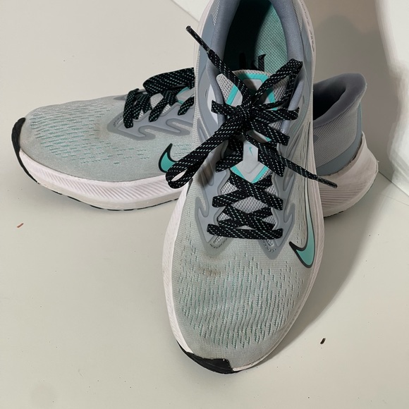 Nike Air Zoom Teal and Black Running Shoes size 9 - Picture 2 of 6